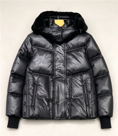 Women’s Down Jacket With fur Trim